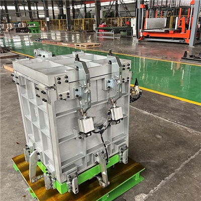 商超柜自動發(fā)泡模具及... 